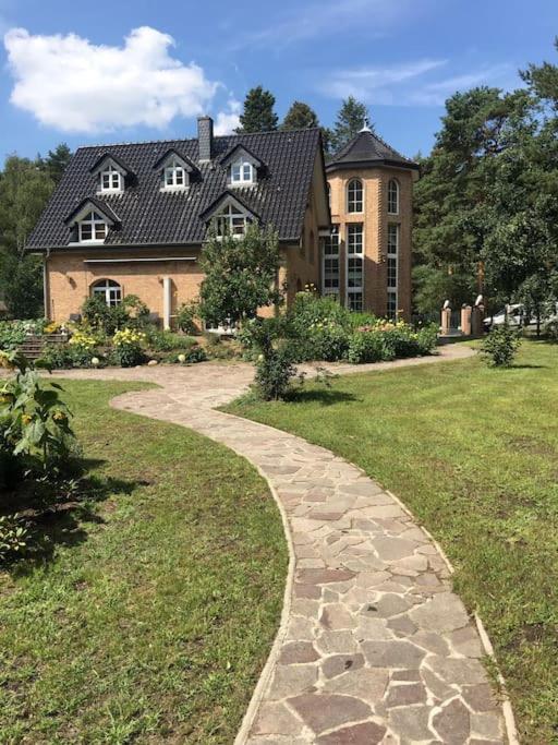 Haus Wilma Gruene Idylle Im Wald Direkt Am See Wendisch Rietz Exterior foto
